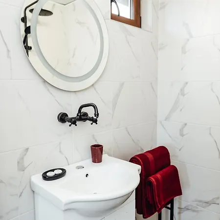 Къща за гости брик Сапарева Баня